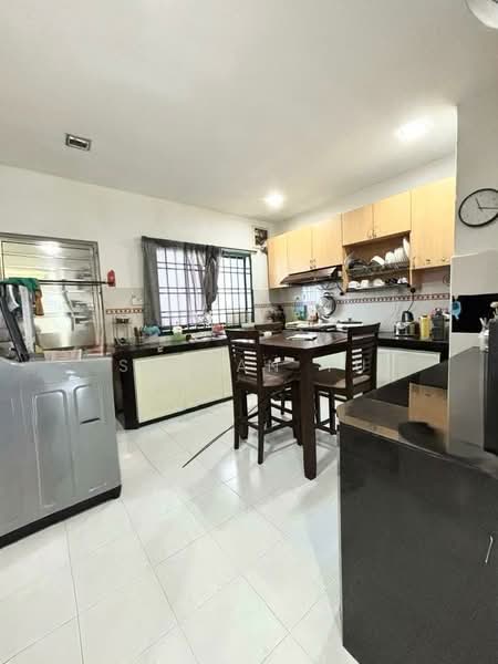 2-storey Terraced House for Sale in Taman Saleng (Kulai) - Stefan Yu - Kitchen - PropertyGuru.com.my