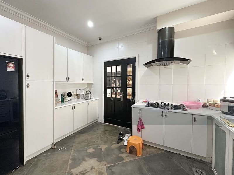 Bungalow for Sale in Mutiara Damansara (Selangor) - Caindy Wong - Kitchen - PropertyGuru.com.my