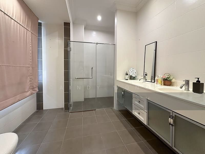 Bungalow for Sale in Mutiara Damansara (Selangor) - Caindy Wong - Bathroom - PropertyGuru.com.my