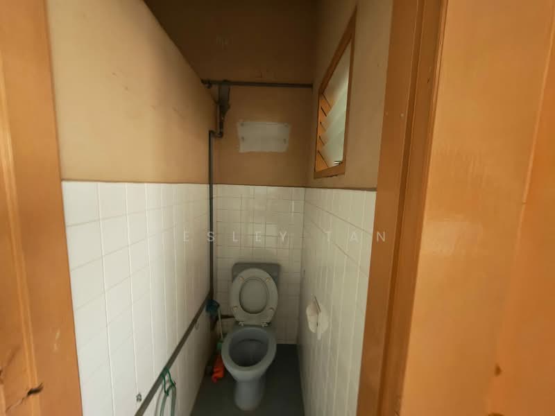 Rumah Teres 1 Tingkat untuk Dijual di Ujong Pasir (Melaka City) - Wesley Tan - Bathroom - PropertyGuru.com.my