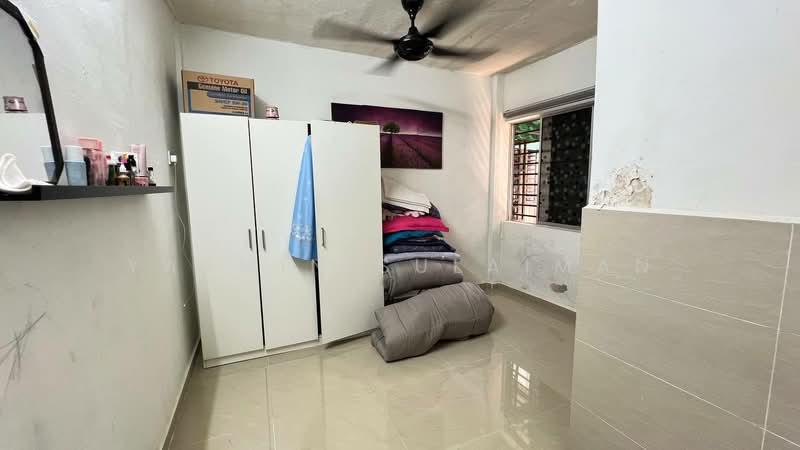 Flat for Sale at Desa Baiduri - Yasmin Sulaiman - Bedroom - PropertyGuru.com.my