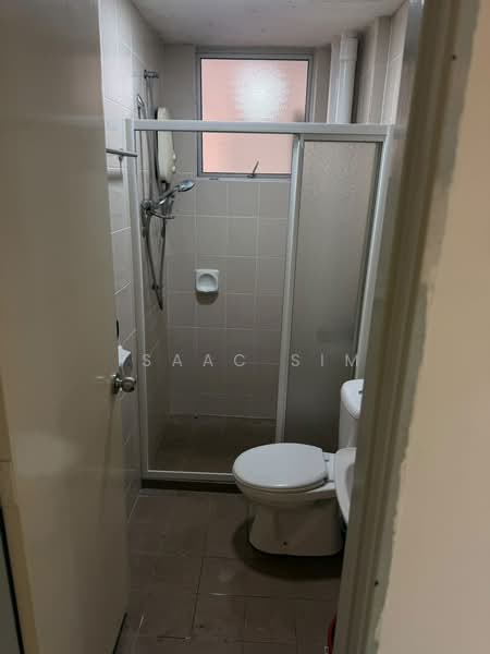 Apartment for Rent at Villa Residence - Isaac Sim - Bathroom - PropertyGuru.com.my