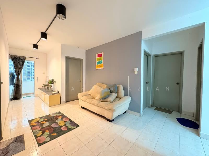 Pangsapuri untuk Dijual di Flora Damansara Apartment - Nor Azhar Azlan - Living Room - PropertyGuru.com.my