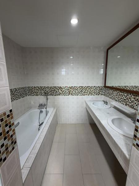 Condominium for Rent at Fernlea Court - Kylie Liew - Bathroom - PropertyGuru.com.my