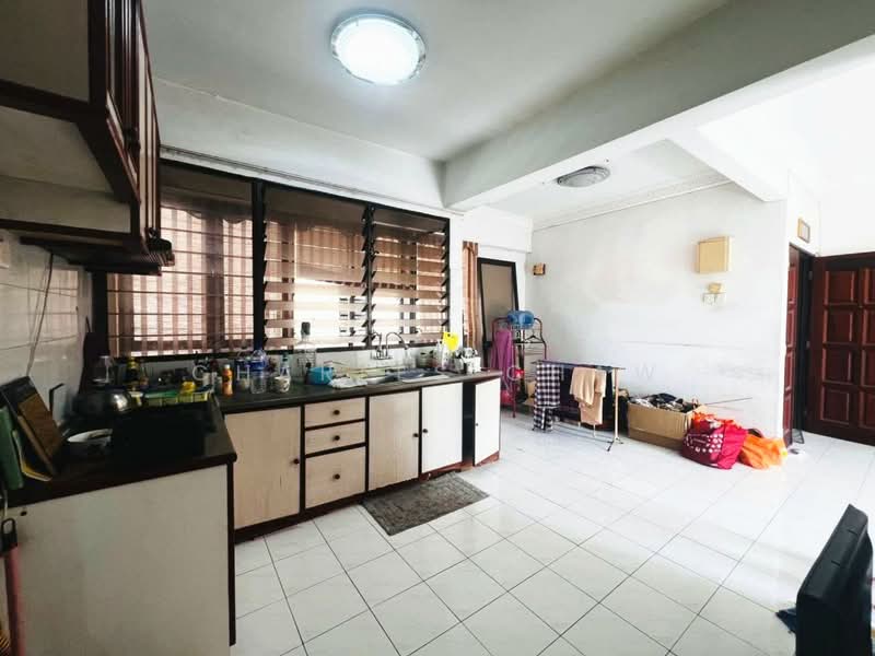 Condominium for Sale at Edgecumbe House - Charles Chaw - Kitchen - PropertyGuru.com.my