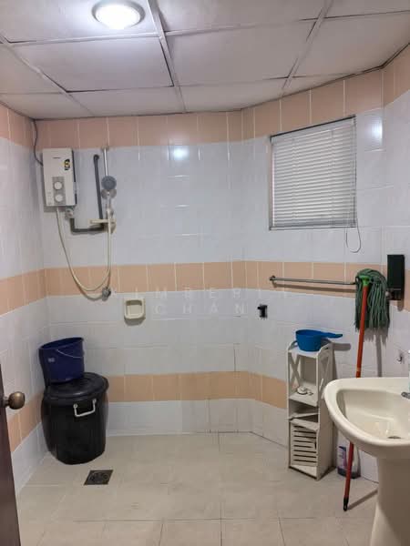Kondominium untuk Dijual di Villa Puteri - Kimberly Chan - Bathroom - PropertyGuru.com.my