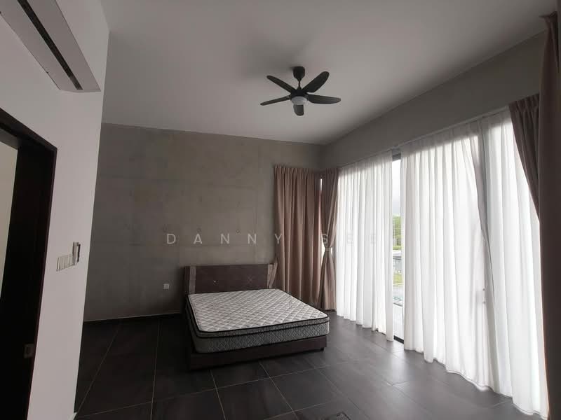 Rumah Teres 3 Tingkat untuk Dijual di Bandar Putra (Kulai) - Danny See - Bedroom - PropertyGuru.com.my