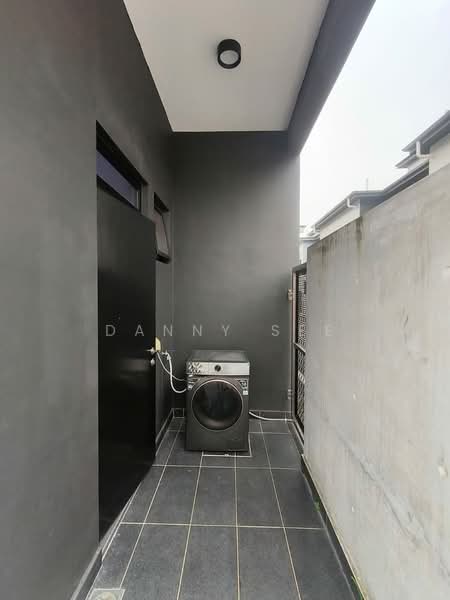 Rumah Teres 3 Tingkat untuk Dijual di Bandar Putra (Kulai) - Danny See - Exterior - PropertyGuru.com.my