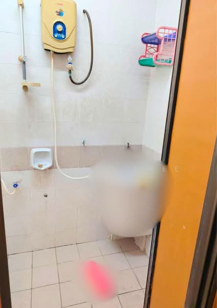 Flat for Sale at Desa Pinang 1 - Clifton Chee - Bathroom - PropertyGuru.com.my
