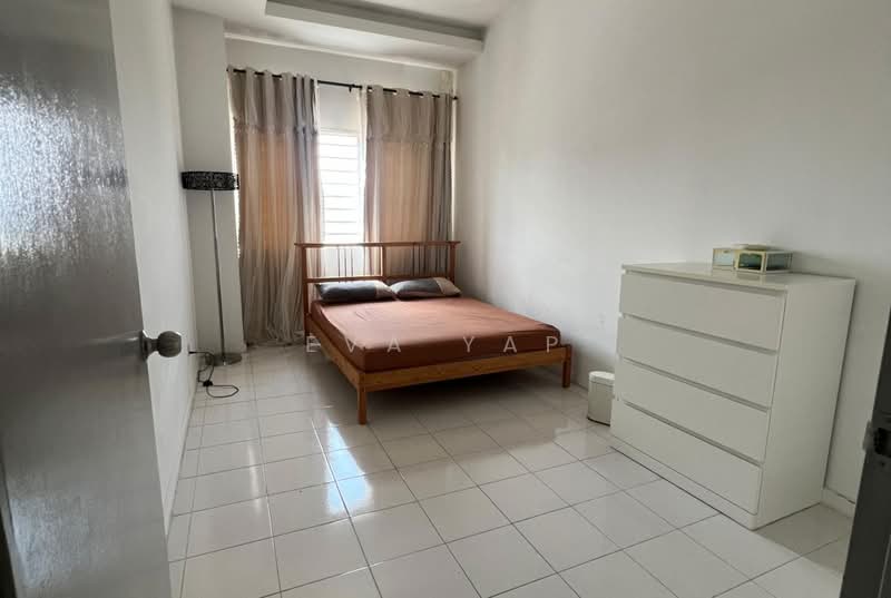 Kondominium untuk Disewa di Casa Idaman - Eva Yap - Bedroom - PropertyGuru.com.my