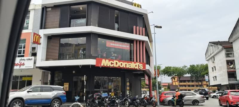 Shop for Sale in Taman Sri Serdang (Seri Kembangan) - Vivi Yap - Exterior - PropertyGuru.com.my
