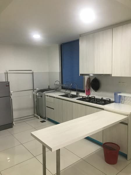 Service Residence for Sale at Residences @ 1 Tebrau - Eddy Chan - Kitchen - PropertyGuru.com.my
