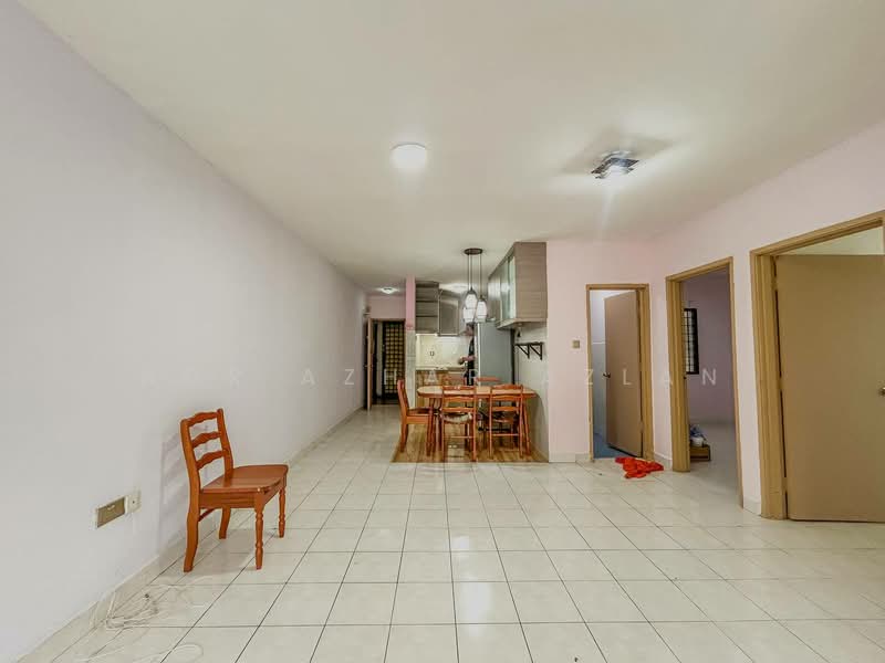 Pangsapuri untuk Dijual di Flora Damansara Apartment - Nor Azhar Azlan - Living Room - PropertyGuru.com.my