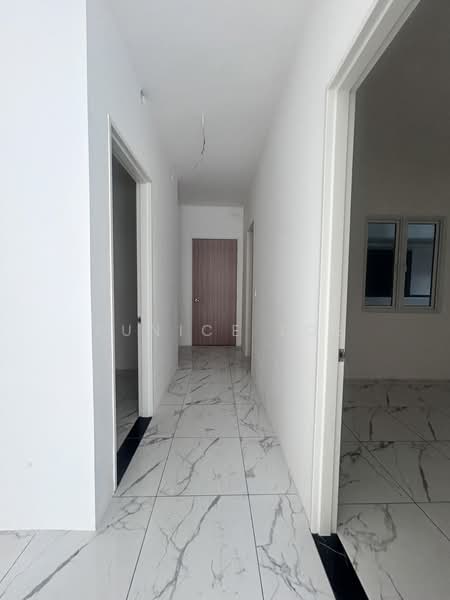 Condominium for Sale at QuayWest Residence - Eunice Loe - Corridor - PropertyGuru.com.my