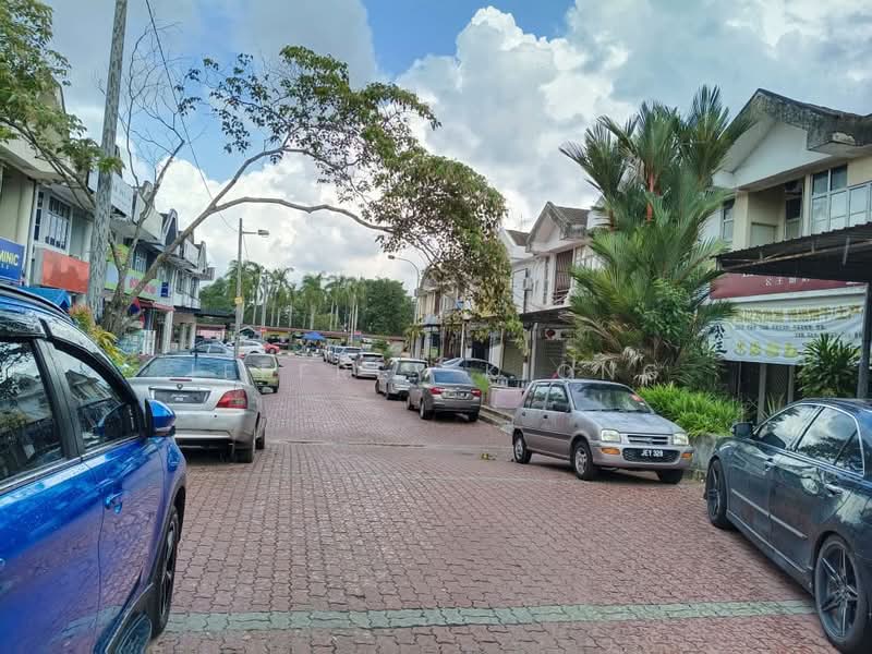 Kedai / Pejabat untuk Dijual di Taman Putri (Kulai) - Jeffrey Kiong - PropertyGuru.com.my