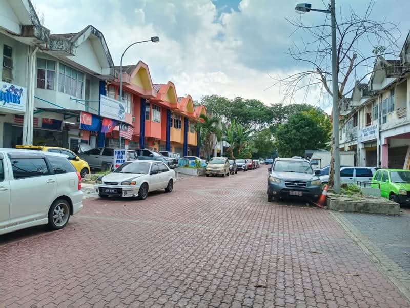 Kedai / Pejabat untuk Dijual di Taman Putri (Kulai) - Jeffrey Kiong - PropertyGuru.com.my