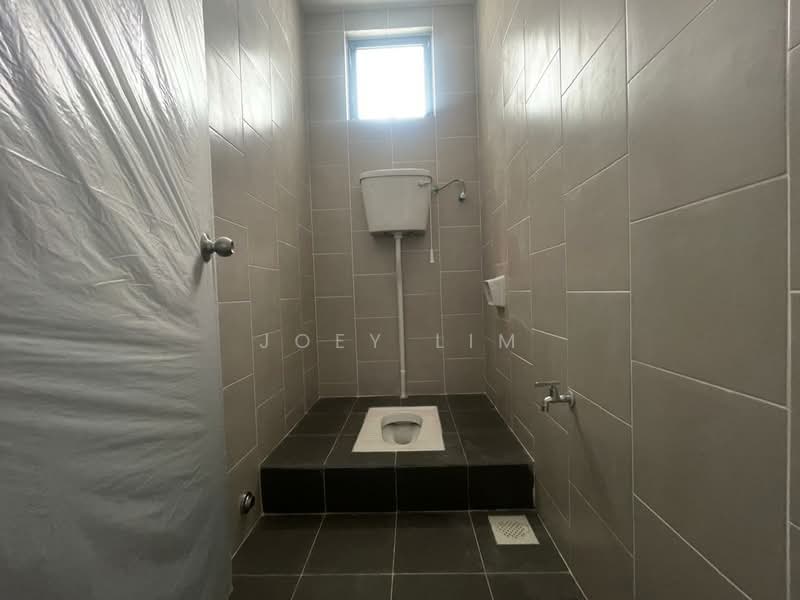 Shop / Office for Sale in Setia Ecohill (Semenyih) - Joey Lim - Bathroom - PropertyGuru.com.my