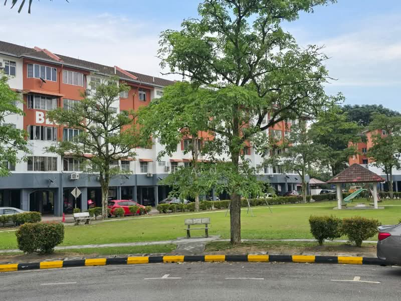 Apartment for Sale at Sri Putra Apartment - Stefan Yu - Exterior - PropertyGuru.com.my