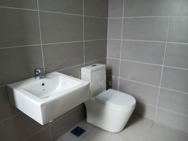 2-storey Terraced House for Rent in Seremban (Negeri Sembilan) - Norashikin Mohamed - Bathroom - PropertyGuru.com.my