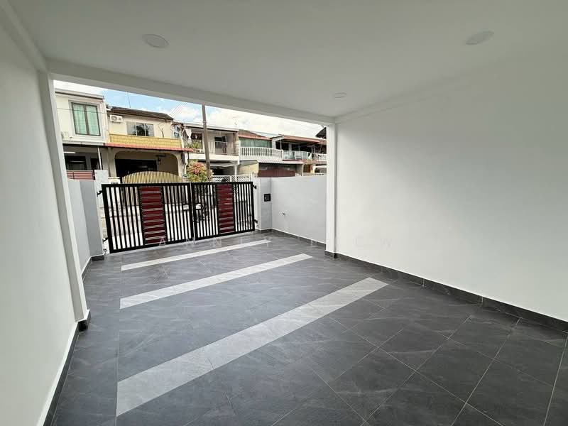 2-storey Terraced House for Sale in Ulu Tiram (Johor) - Annly Liew - Exterior - PropertyGuru.com.my