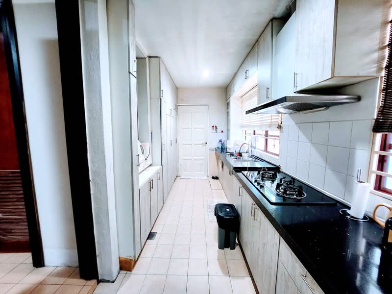 Semi-Detached House for Sale in Tropicana Indah (Kota Damansara) - Vincent Liaw - Kitchen - PropertyGuru.com.my