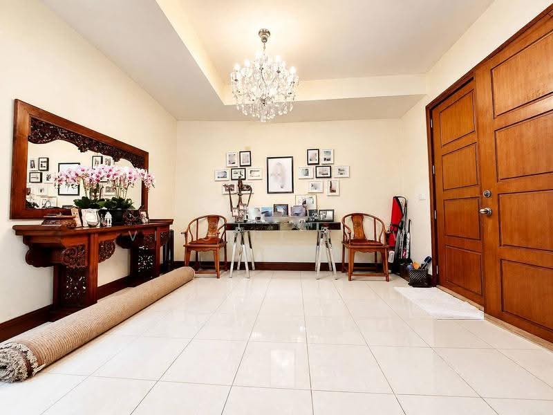 Rumah Berkembar untuk Dijual di Tropicana Indah (Kota Damansara) - Vincent Liaw - Entrance - PropertyGuru.com.my