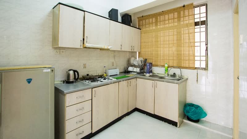 Kondominium untuk Disewa di Eden Seaview Condominium - Desmond Lee - Kitchen - PropertyGuru.com.my