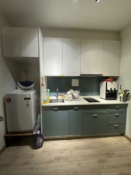 Servis Apartment untuk Disewa di Emporis - Eunice Law - Kitchen - PropertyGuru.com.my