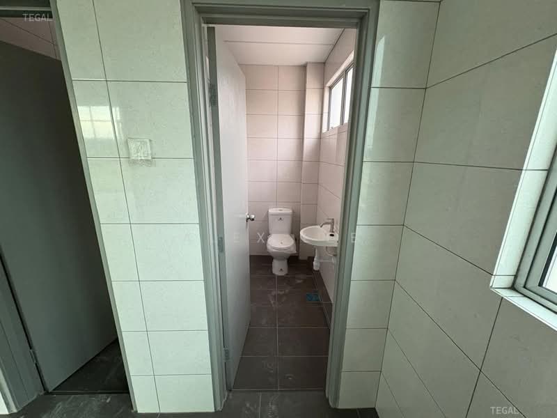 Gudang untuk Disewa di Shah Alam (Selangor) - Alex Lee - Bathroom - PropertyGuru.com.my