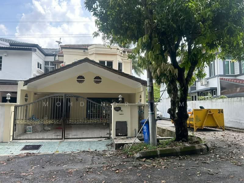 Rumah Teres 2 Tingkat untuk Dijual di Seksyen 27 (Shah Alam) - Mohd Nor Fahmi - Exterior - PropertyGuru.com.my