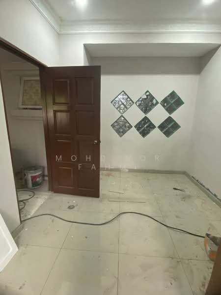 Rumah Teres 2 Tingkat untuk Dijual di Seksyen 27 (Shah Alam) - Mohd Nor Fahmi - PropertyGuru.com.my