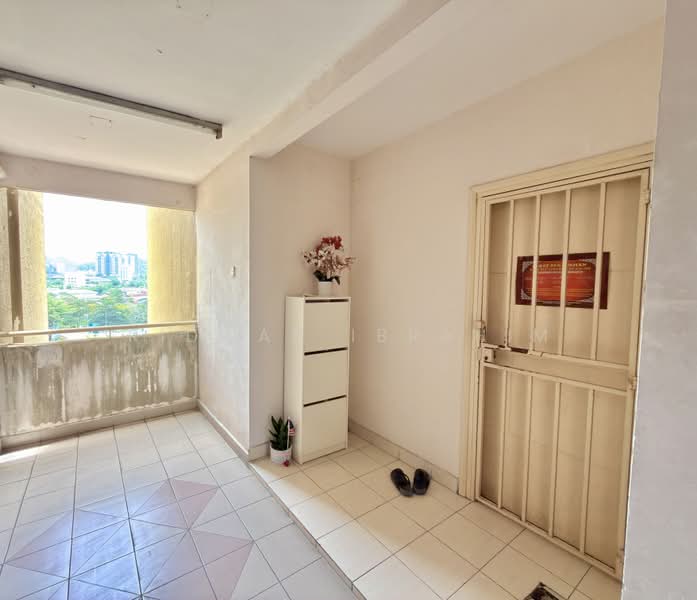 Kondominium untuk Dijual di Magna Ville - Ridwan Ibrahim - Balcony - PropertyGuru.com.my