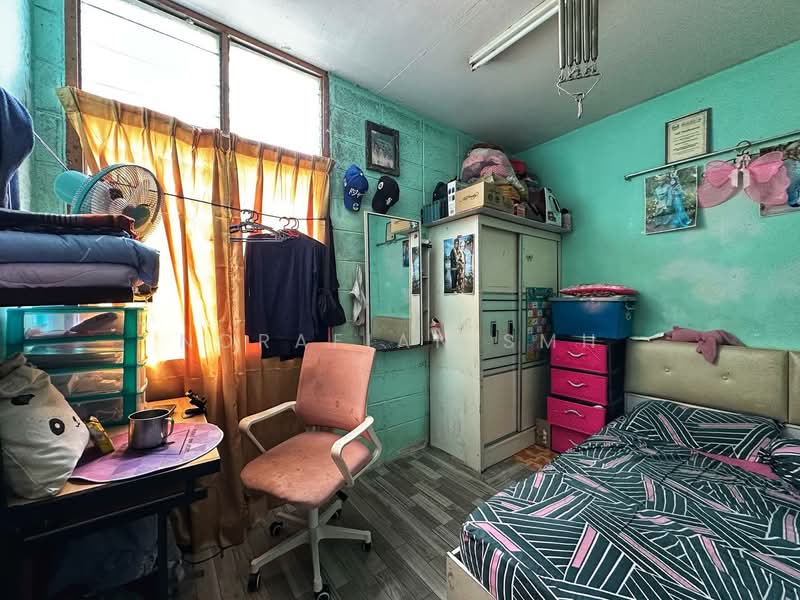 Apartment for Sale at Apartment Julia - Norafian SMH - Bedroom - PropertyGuru.com.my