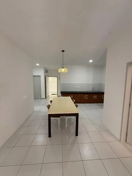 Condominium for Rent at Residensi Sateria - William Cho - Dining Room - PropertyGuru.com.my
