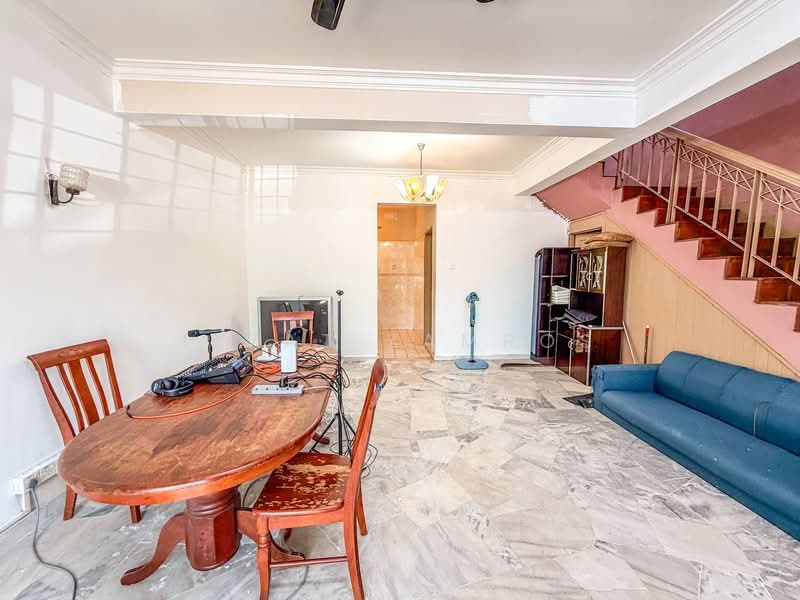 Rumah Teres 2 Tingkat untuk Dijual di Seksyen 13 (Shah Alam) - Izzat Zamros - PropertyGuru.com.my