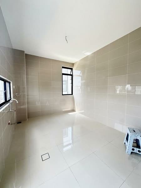 2-storey Terraced House for Sale in Taman Ekoflora (Johor Bahru) - May Khoo - Kitchen - PropertyGuru.com.my