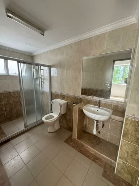 Kondominium untuk Dijual di Villa Wangsamas - Kin L - Bathroom - PropertyGuru.com.my