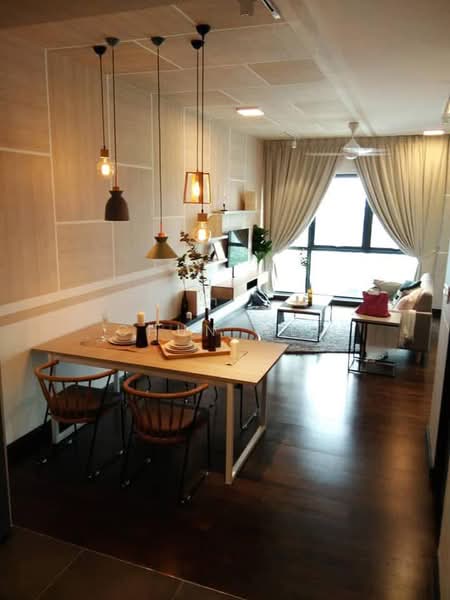 Pangsapuri untuk Disewa di V Residence Suites @ Sunway Velocity - Chun Wei - Living Room - PropertyGuru.com.my