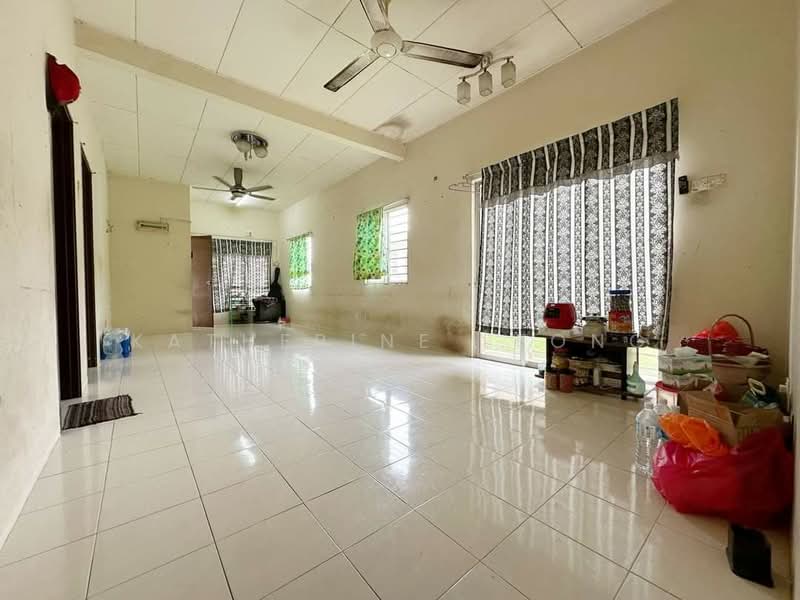 Semi-Detached House for Sale in Rawang (Selangor) - Katherine Leong - Living Room - PropertyGuru.com.my