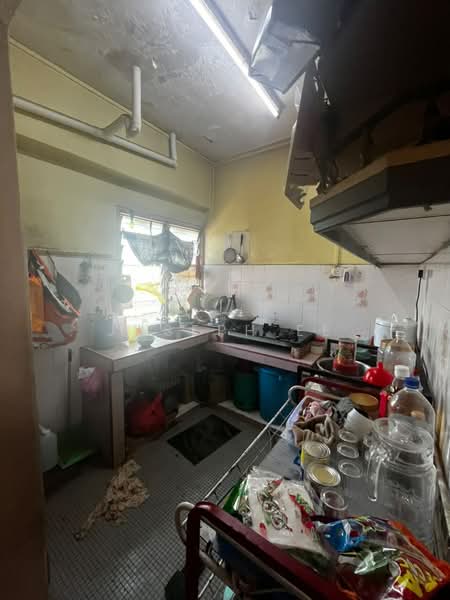 Flat for Sale at Taman Bidara Flat - Joseph Ee - Kitchen - PropertyGuru.com.my