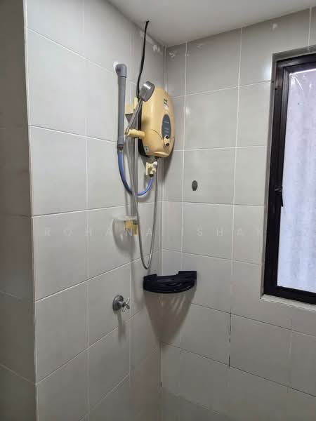 Apartment for Rent at Suria Ixora - Rohana Ishak - Bathroom - PropertyGuru.com.my