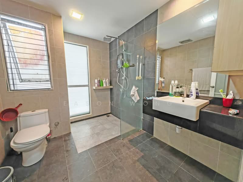 2.5-storey Terraced House for Sale in Cheras (Selangor) - Eason Wong - Bathroom - PropertyGuru.com.my