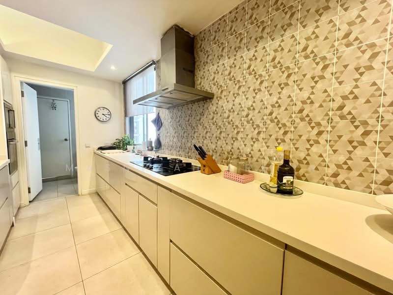 Condominium for Sale at 2 Hampshire - Masnizah Arifin - Kitchen - PropertyGuru.com.my