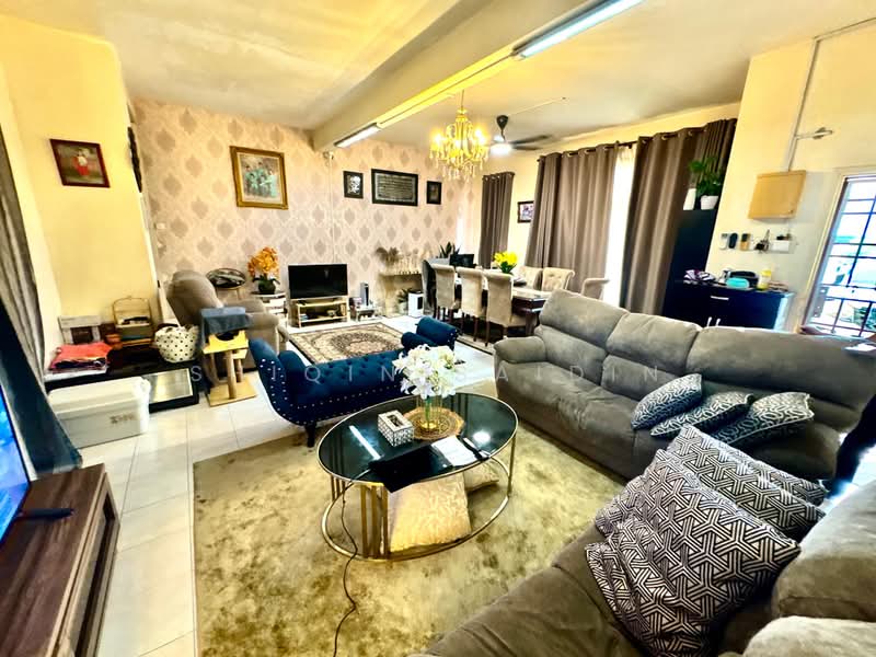 Rumah Kluster untuk Dijual di Alam Suria (Puncak Alam) - Shiqin Saidin - Living Room - PropertyGuru.com.my