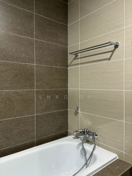 Condominium for Rent at Iskandar Residences - Shao Qi - Bathroom - PropertyGuru.com.my