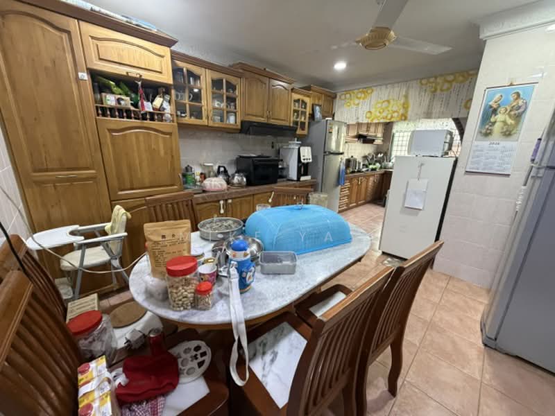 Rumah Teres 3 Tingkat untuk Dijual di Medan Idaman (Setapak) - Mike Yap - Kitchen - PropertyGuru.com.my