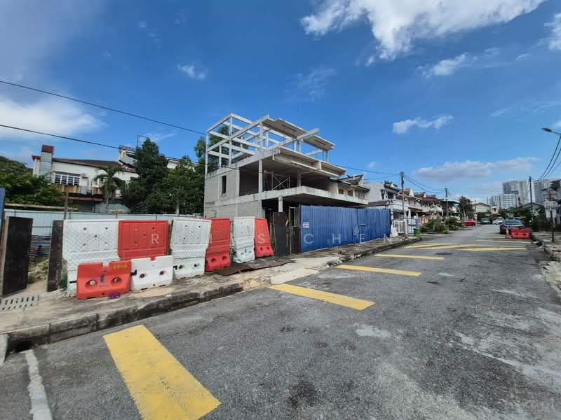3-storey Terraced House for Sale in Bandar Menjalara (Kuala Lumpur) - Remus Chen - Exterior - PropertyGuru.com.my