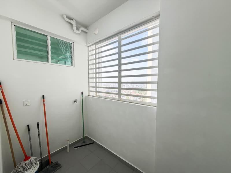 Kondominium untuk Disewa di Ideal Residency - Jerry Tan - Balcony - PropertyGuru.com.my