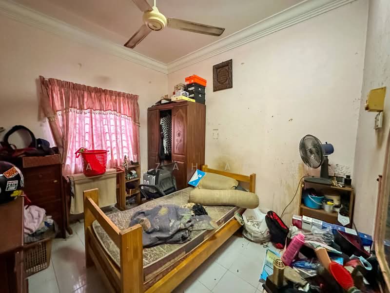 Rumah Banglo untuk Dijual di Kampung Nakhoda (Selayang) - Masnizah Arifin - Bedroom - PropertyGuru.com.my
