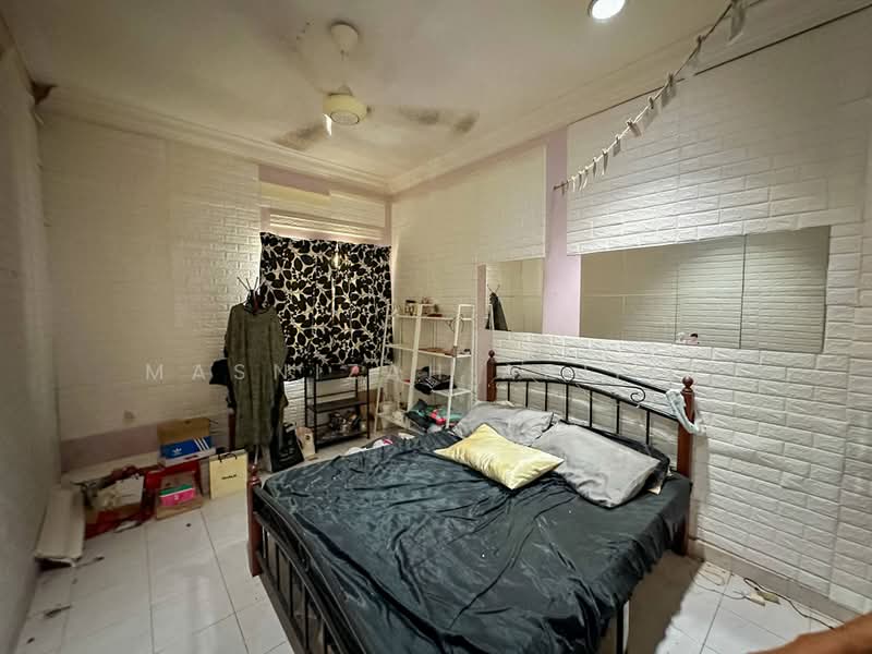 Rumah Banglo untuk Dijual di Kampung Nakhoda (Selayang) - Masnizah Arifin - Bedroom - PropertyGuru.com.my
